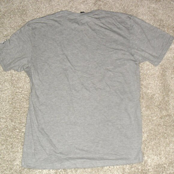 Cleveland Guardians Corner of Carnegie and Ontario Mens T-shirt sz. XL N… - Picture 3 of 3